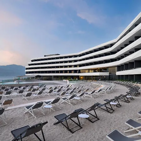 Grand View 4*