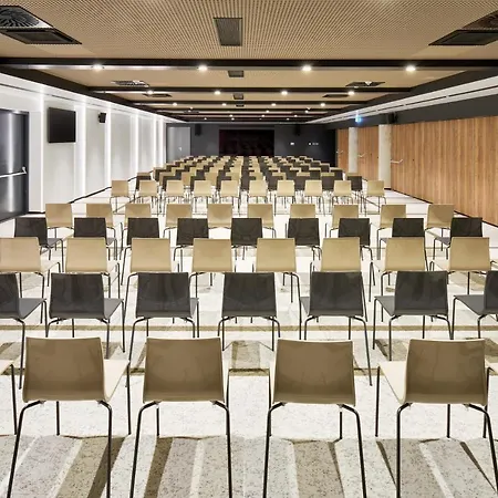 Grand View ホテル 4*