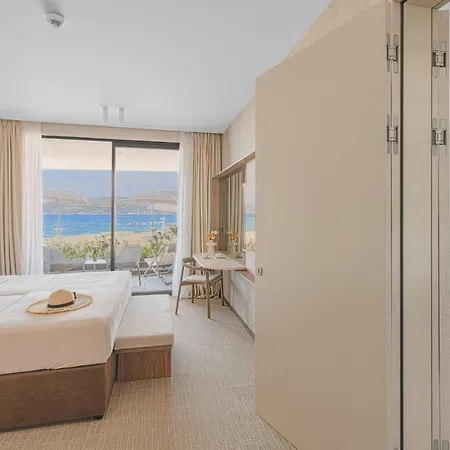 Grand View 4* Postira