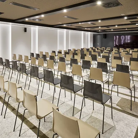 Grand View ポスティレ