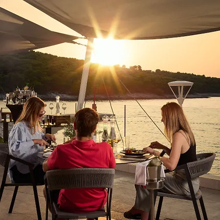 ホテル Grand View ポスティレ