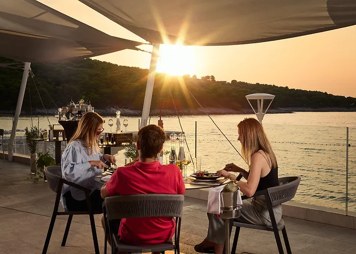 Hotel Grand View Postira