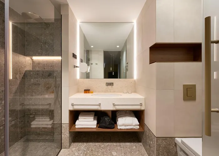 Grand View 4* Postira