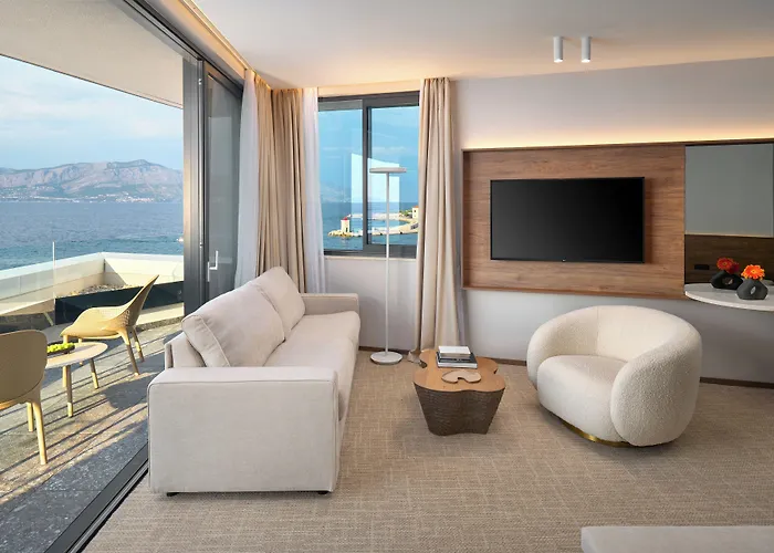 Grand View 4* Postira