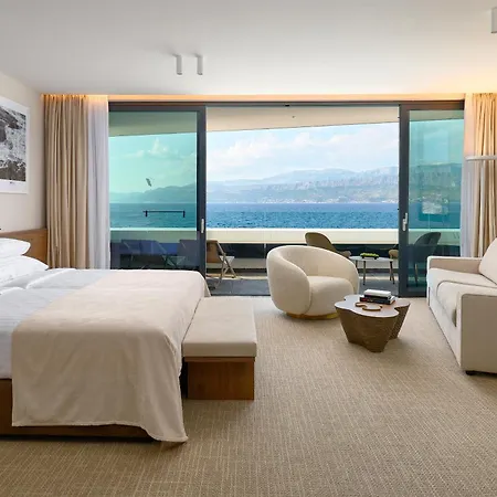 Grand View Hotel