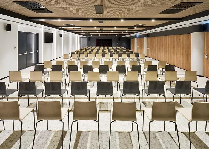 Grand View Szálloda 4*