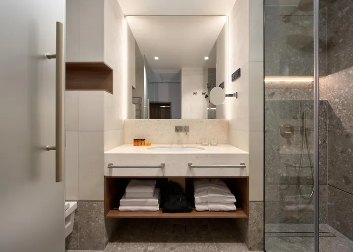 Szálloda Grand View Postira