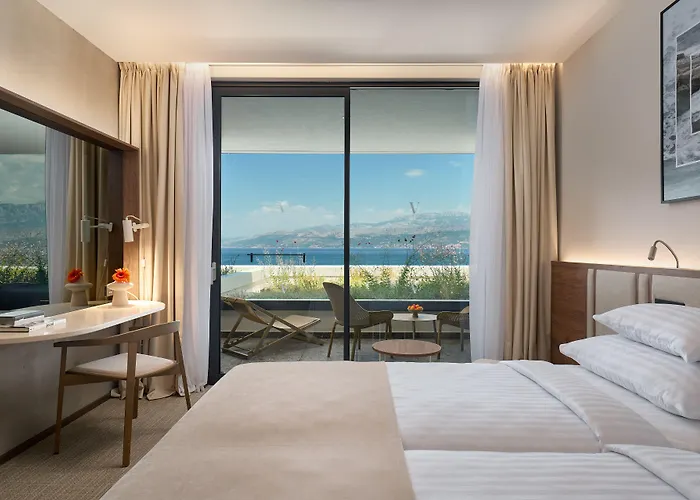 Grand View Szálloda 4*